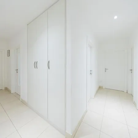 Large Luxury Family And Friends 1 Min Walk To Znjan And 2 Private Garages Appartamento